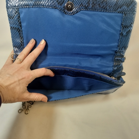 White House Black Market Snakeskin Clutch with Chain Strap NWOT - Picture 4 of 11